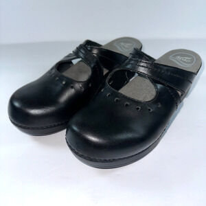 Dansko Clogs 39 Black Leather Susana Criss Cross Straps Slip-On Dress Casual